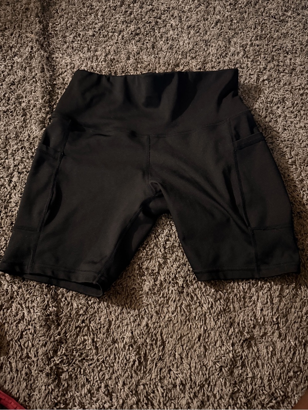 Women’s Mid-Rise Black Athletic Bike Shorts with Side Pockets